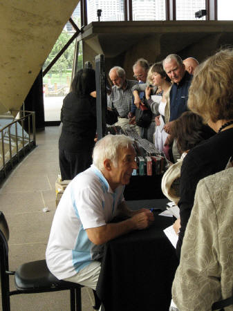 Vladimir Ashkenazy autograph session in Sydney Opera House in November 2009